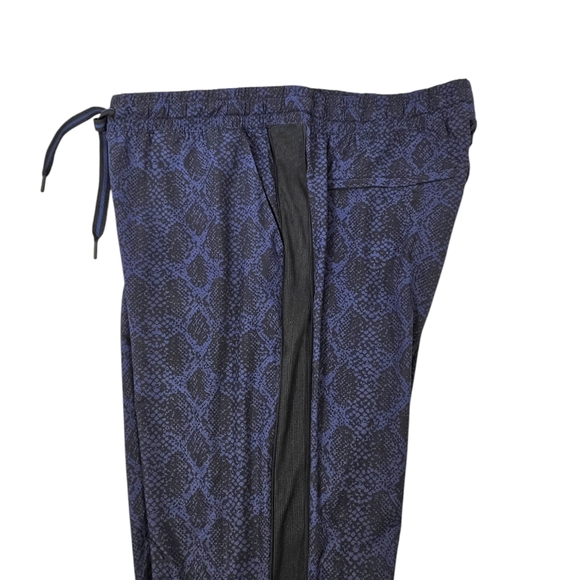 Athleta Brokyln Snake Print Blue-Black Jogger - Picture 7 of 15